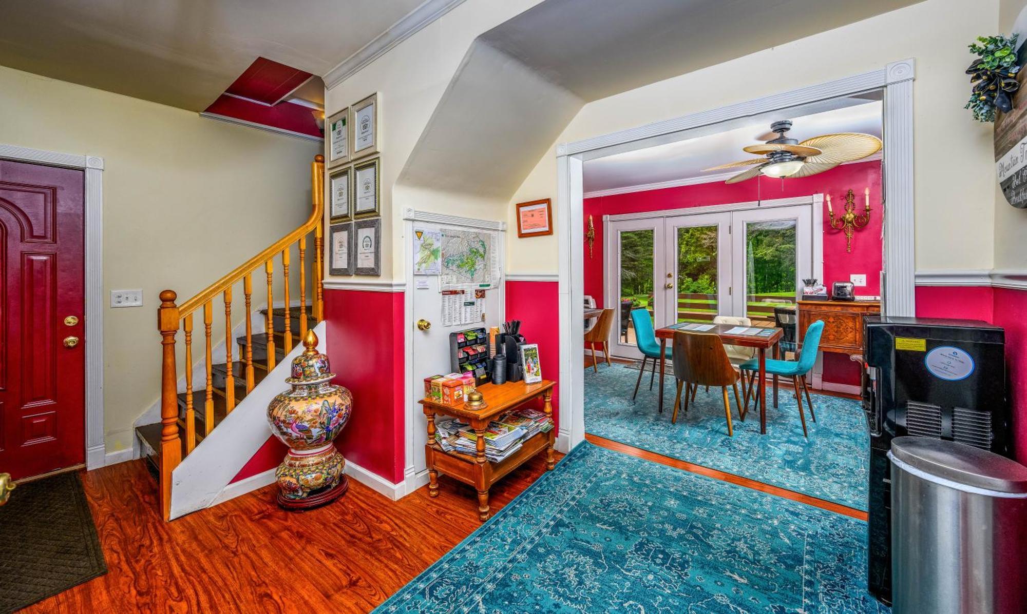Mountain Treasure Bed And Breakfast Maplecrest ภายนอก รูปภาพ