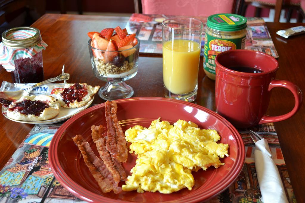 Mountain Treasure Bed And Breakfast Maplecrest ภายนอก รูปภาพ